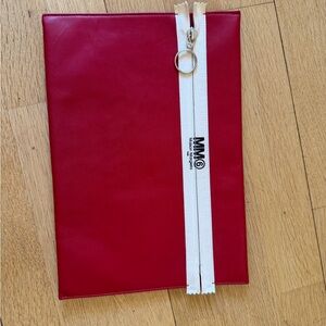 MM6 Zip Clutch